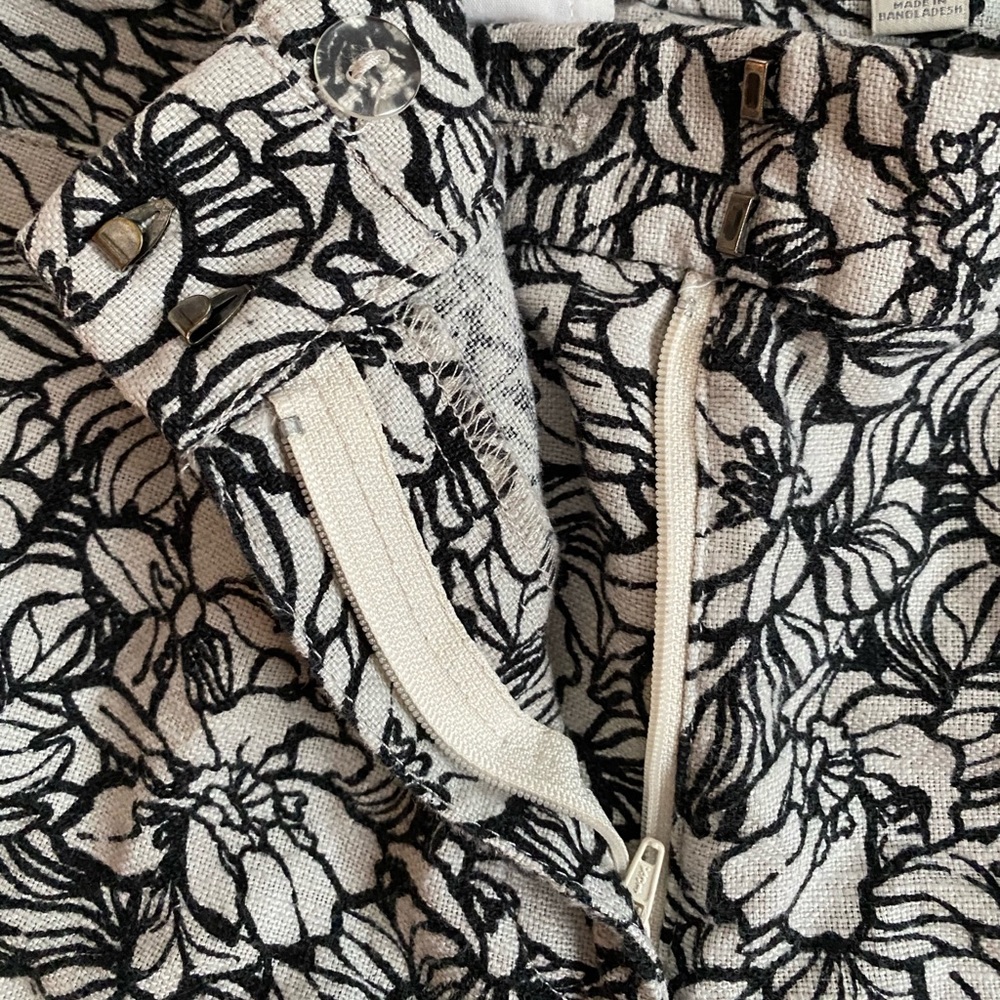 Talbot’s Curvy Floral Linen Capri Pants Size 8 - Picture 6 of 7